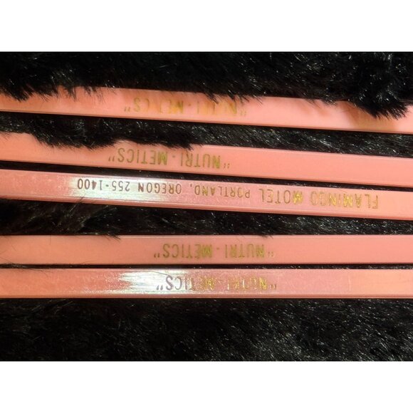 Vintage Assorted Plastic Swizzle Sticks Collectible Set - Flamingo Hotel 24 - Picture 6 of 9